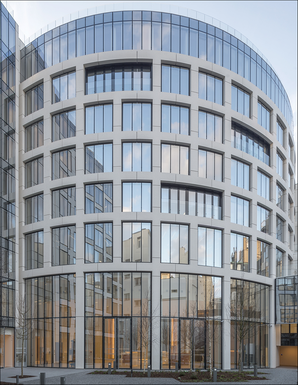 Avenue Montaigne Paris